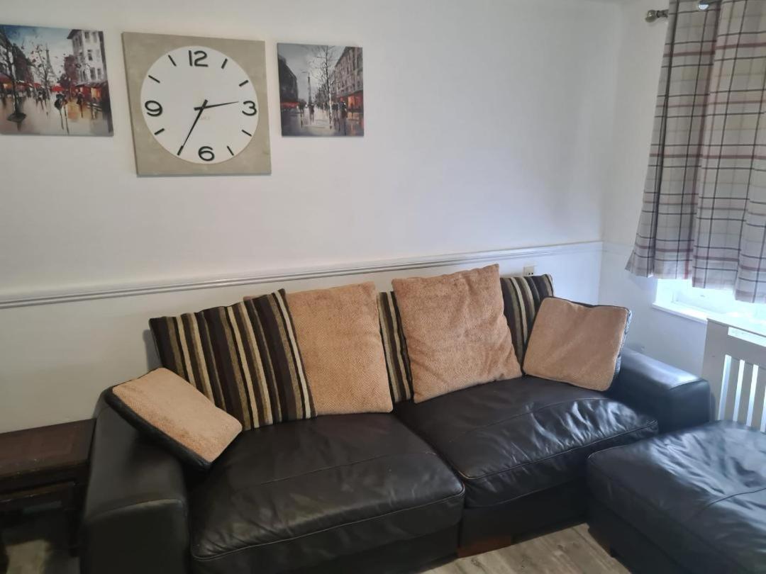 Luxury House, 4 Bedrooms Fully Furnished Londres Exterior foto